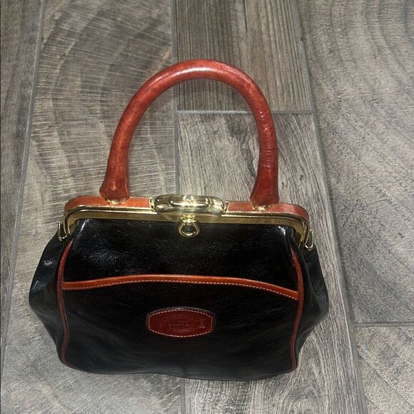 Vintage Oroton Black and Brown leather structured Shoulder Bag w/Gold Hardware - Picture 1 of 10